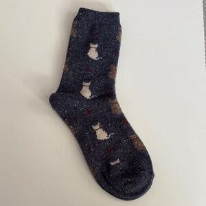 NWT Cute Fuzzy Cat Patterned Socks